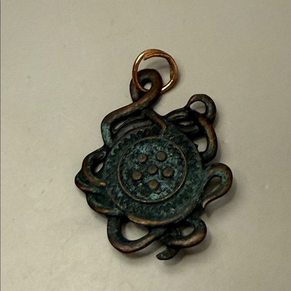 Vintage Copper Tone Dragon’s Eye Large Statement Pendant - Picture 2 of 2